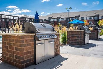 Grill stations